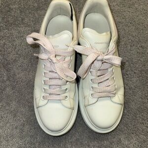 Alexander McQueen White Sneakers with Pink Laces